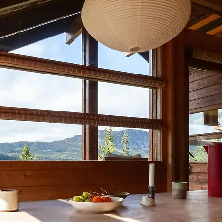 度假居 Architectural Gem Near Cross Country Trails *